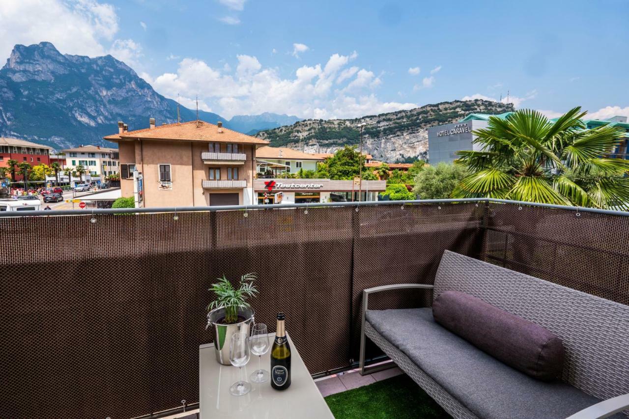 Sun Lägenhet Torbole Sul Garda Exteriör bild